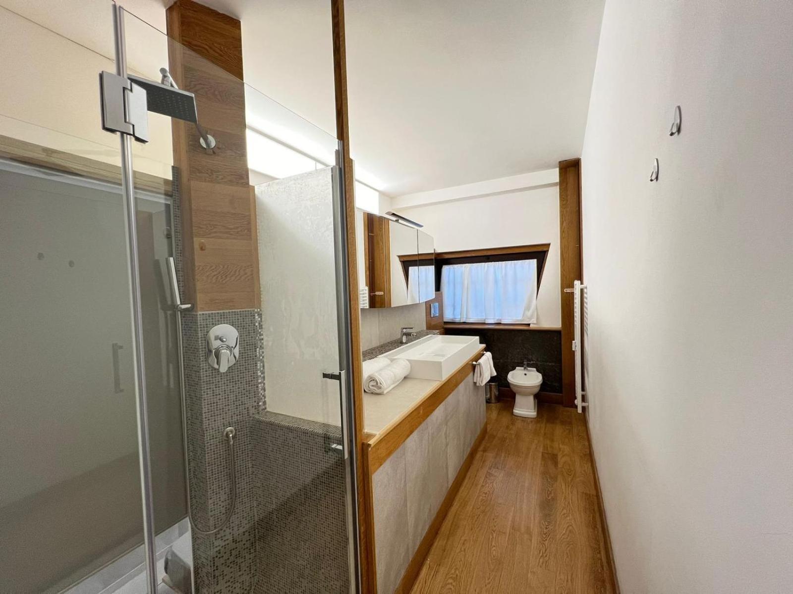 "R&P Apartment", Short Term Stay, Elegant Design, Bisceglie Metro Station, Easy For San Siro And Fiera Milano, Free Parking Eksteriør bilde